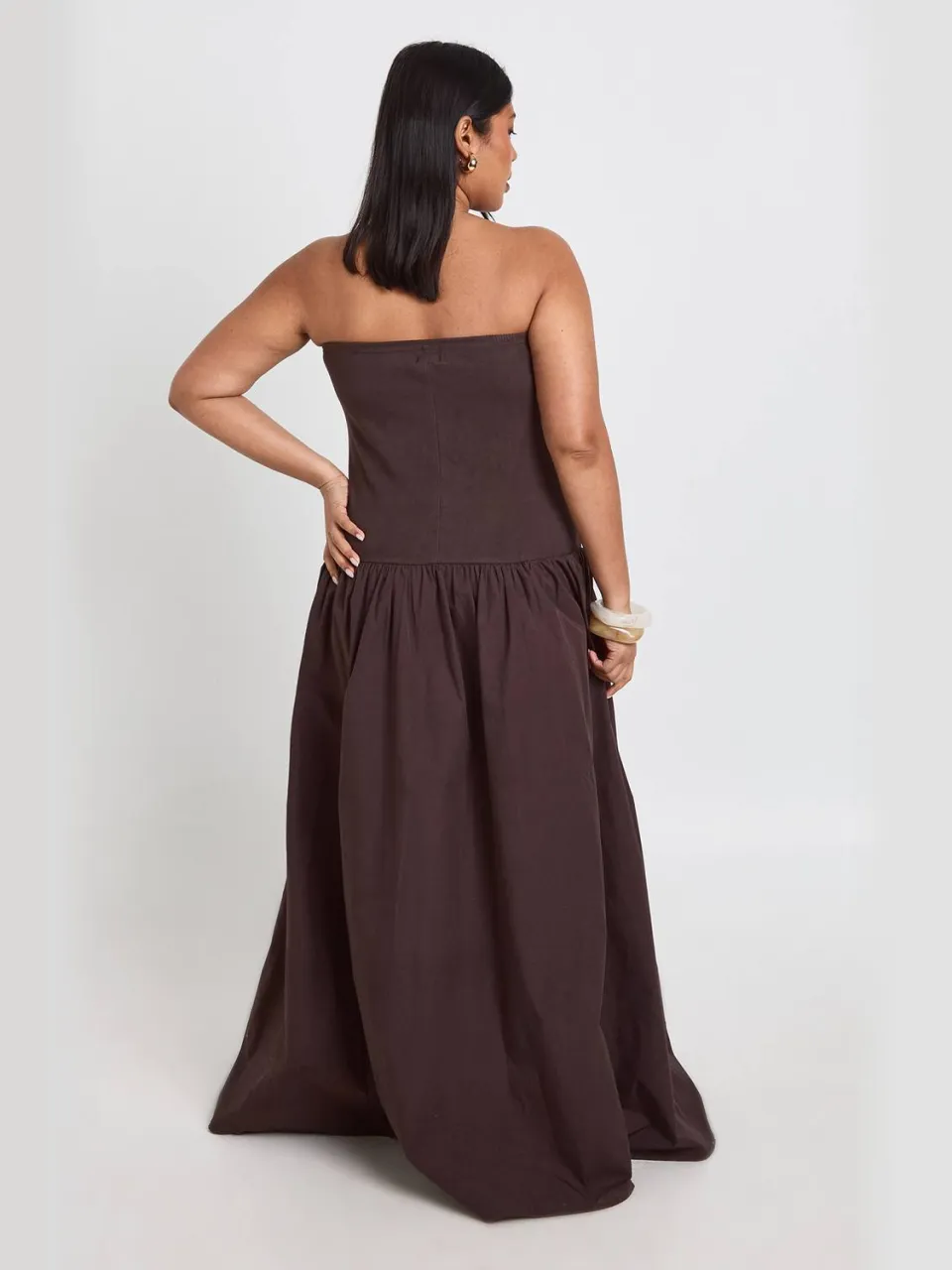boohoo Dames Plus Geribbelde Katoenmix Jurk Met Verlaagde Zoom Maxi chocoladebruin, foto 2