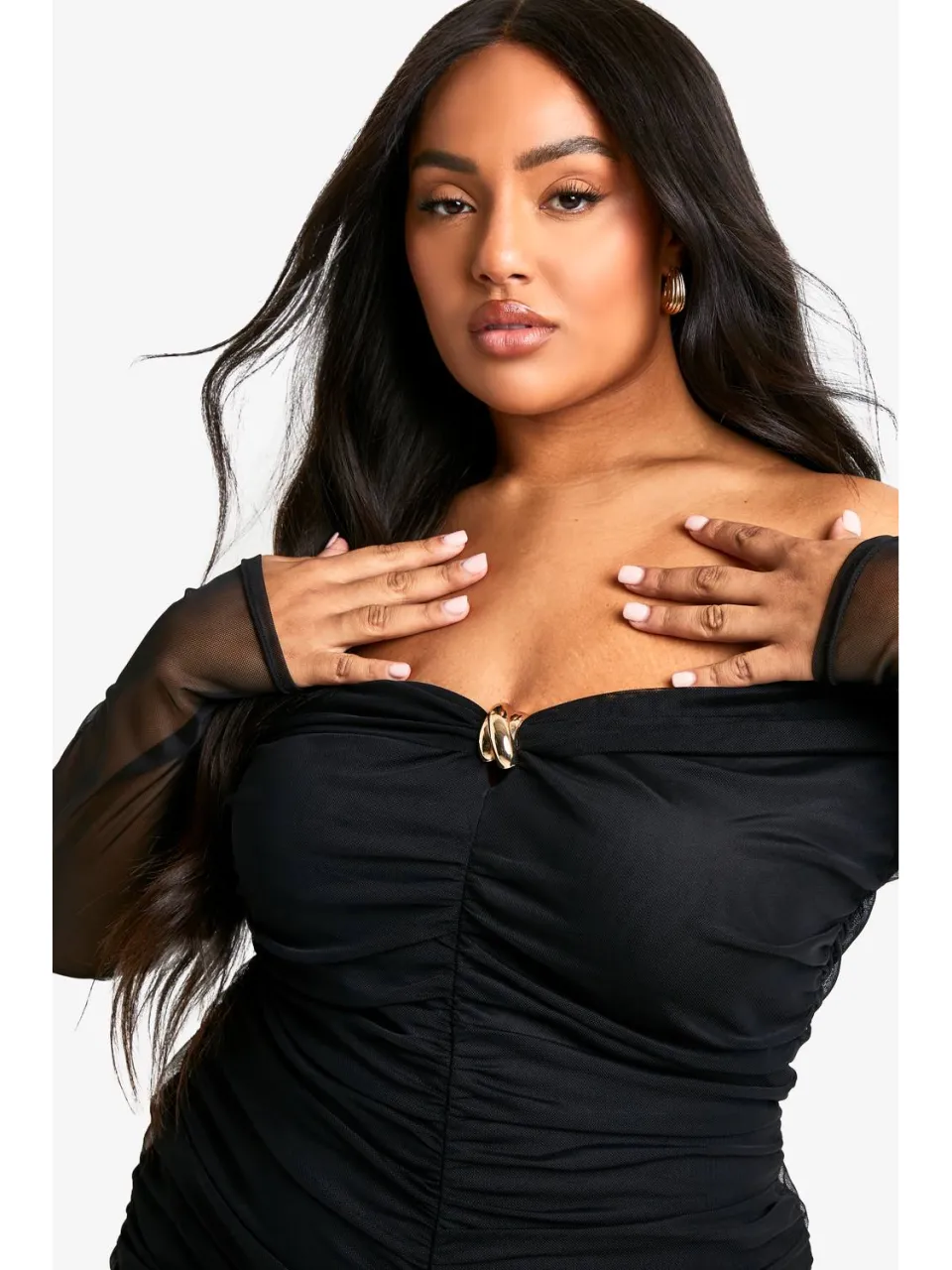 boohoo Dames Plus Mesh Off Shoulder Trim Ruched Bodycon Jurk zwart, foto 4