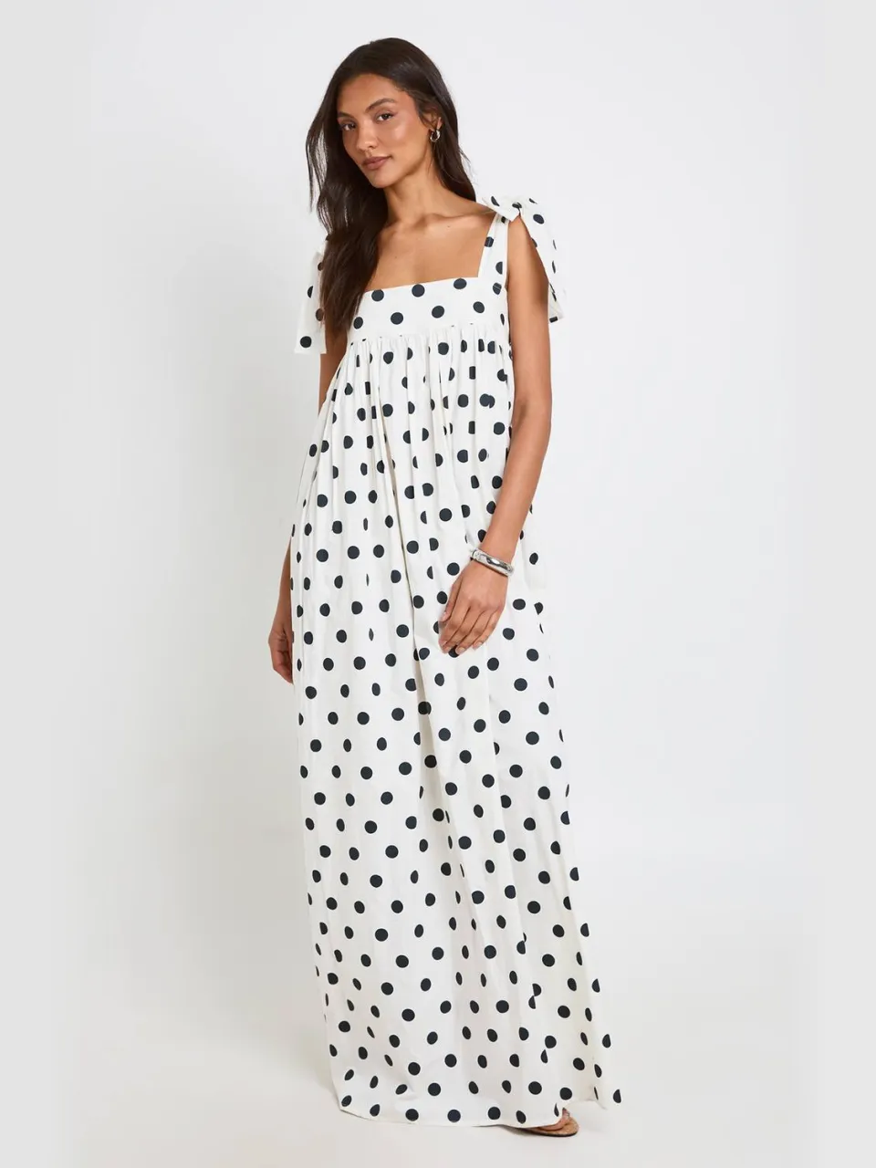 boohoo Dames Lange Katoenen Popeline Polkadot Swing Jurk ivoor, foto 2