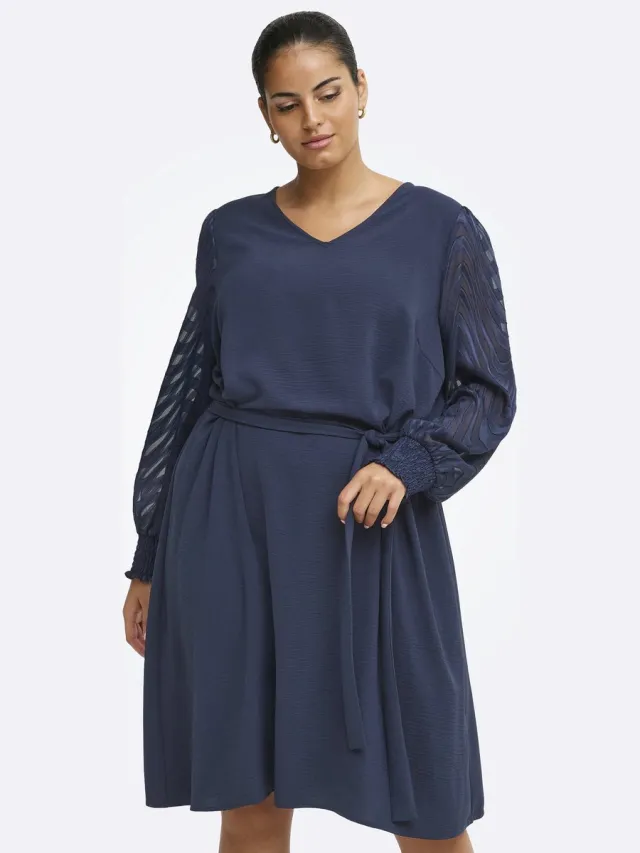 Only Carmakoma ONLY eco mini jurk lange mouw Navy Blazer