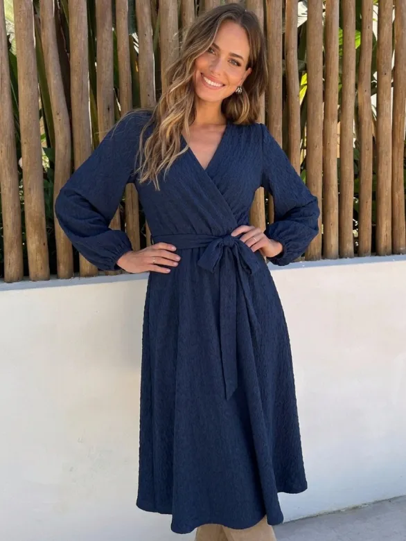 Fashion Musthaves Smocked Maxi Jurk V-hals Navy