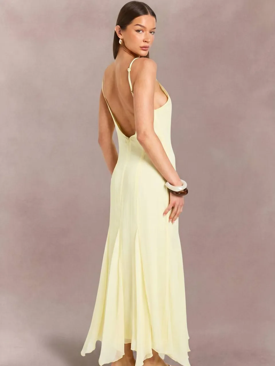 boohoo Dames Toonkleurige Chiffon Maxi-jurk Met Godet Zoom citroen, foto 2