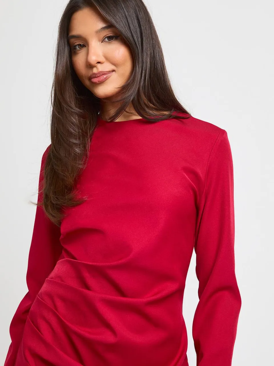 boohoo Dames Geplooid Mini-jurkje Met Ruchemouwen rood, foto 4