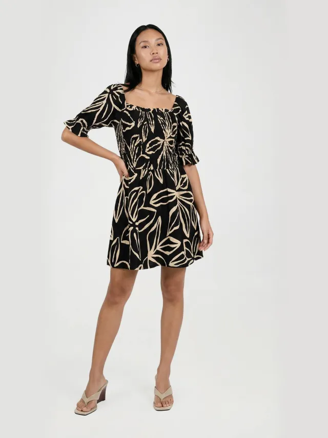 boohoo Dames Mini Jurk Met Bloemenprint En Volumemouwen Zwart