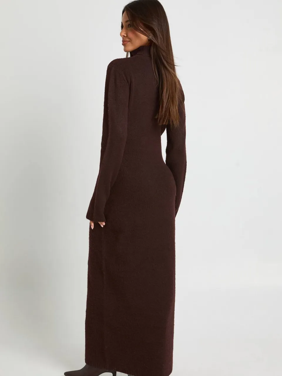boohoo Dames Rolhals superzachte gebreide maxijurk chocoladebruin, foto 3