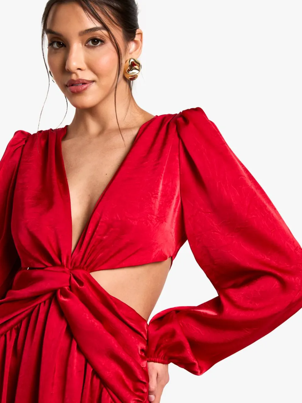 boohoo Dames Gestructureerd satijn maxi-jurk met uitsnijdingen en diepe V-hals rood, foto 2
