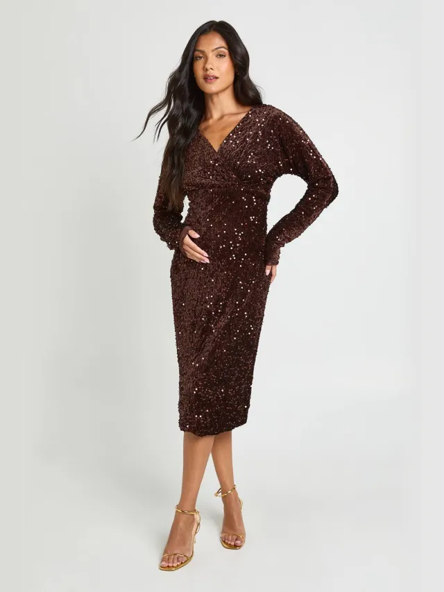 boohoo Dames Zwangerschaps Fluwelen Pailletten Wikkel Midi Jurk Chocoladebruin