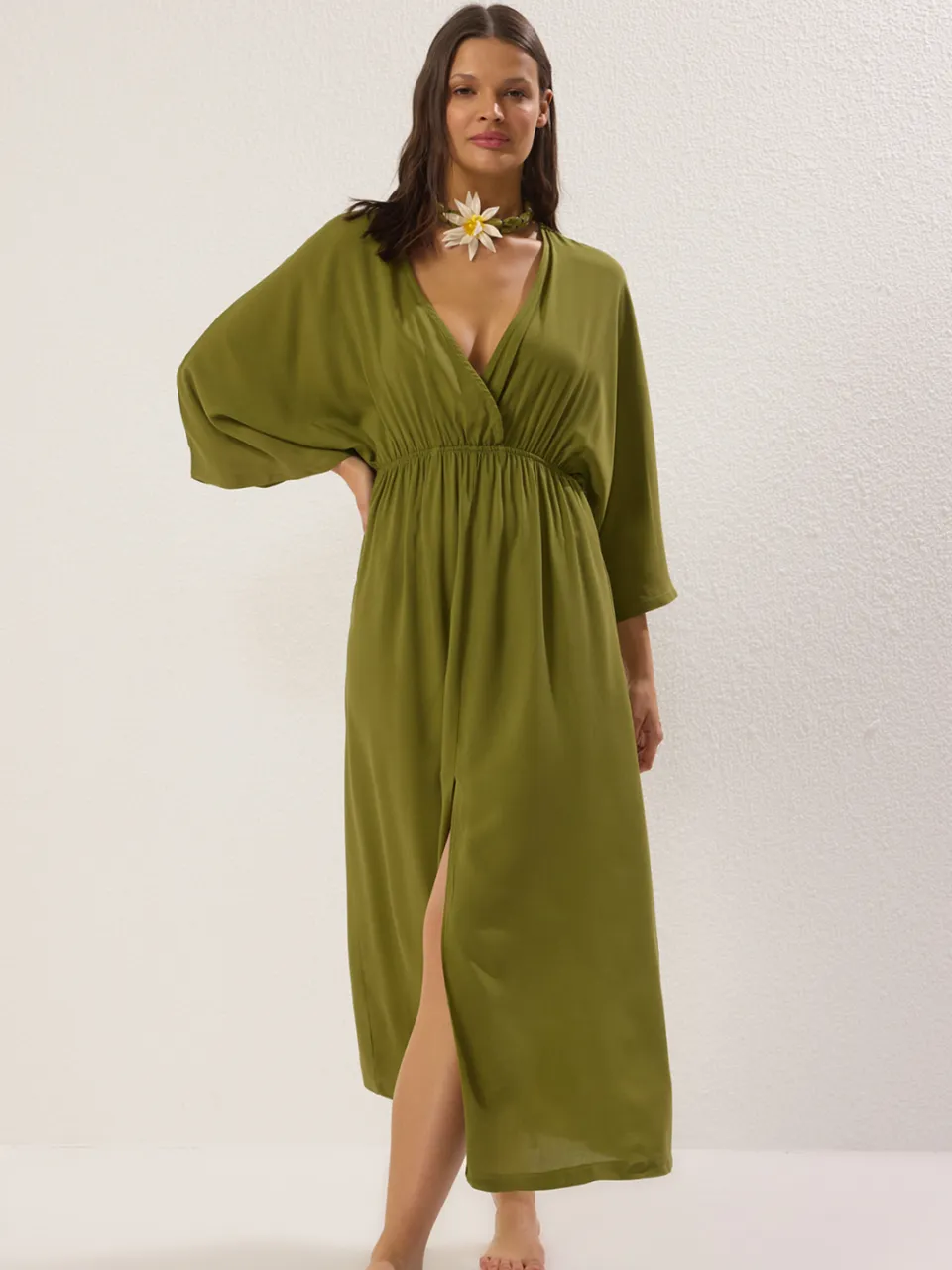 Trendyol TRENDYOLMİLLA Dames Groen Effen Maxi Mouwloos Strandkleding A-lijn Strandjurken