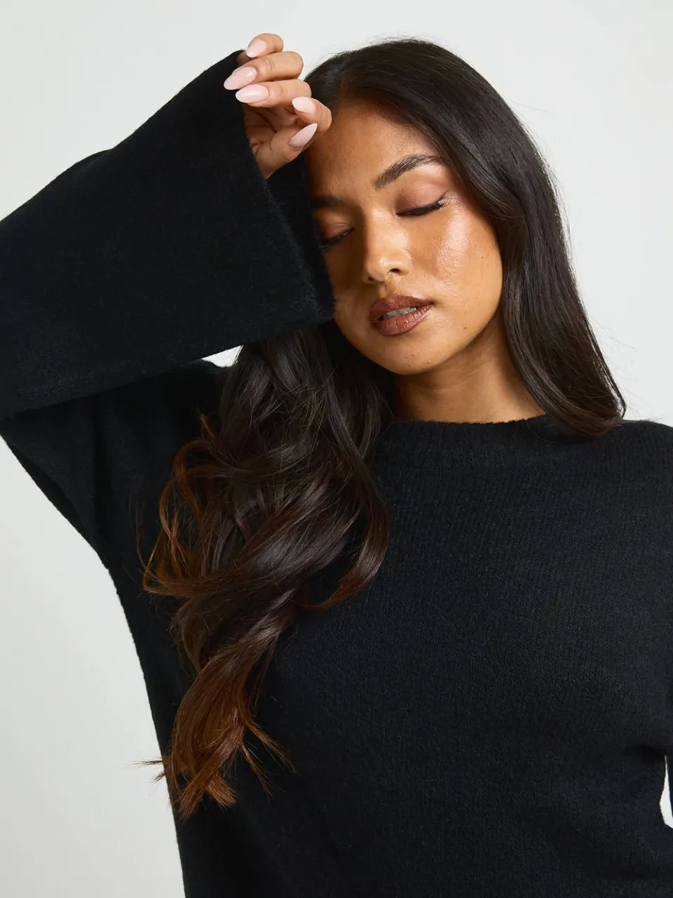 boohoo Dames Petite Gebreide Mini-jurk Met Ronde Hals En Uitlopende Mouwen zwart, foto 4